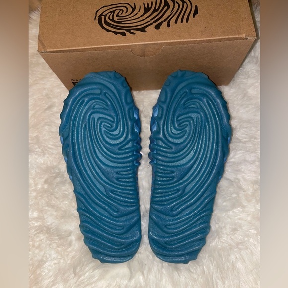 Crocs Pollex Slide by SALEHE BEMBURY - Picture 2 of 3